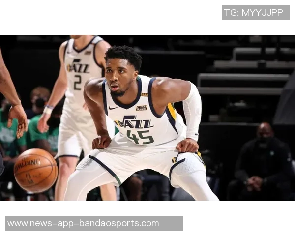 当牵制力被量化杜兰特的威胁显现五锋齐发乌度卡需善用杜兰特的吸引力